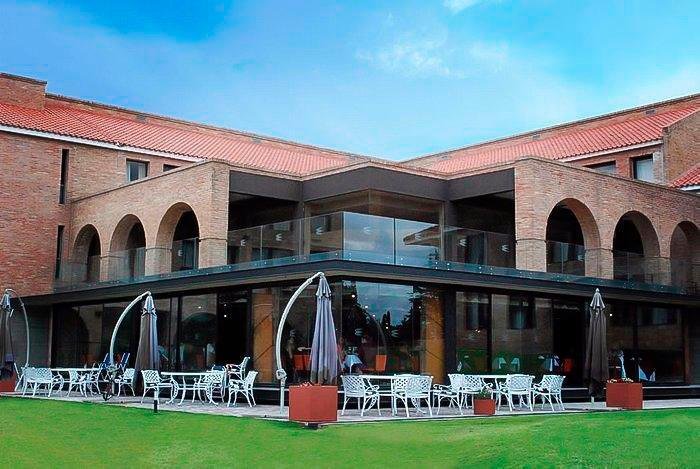 Hotel en Córdoba. VENTA - Image 2