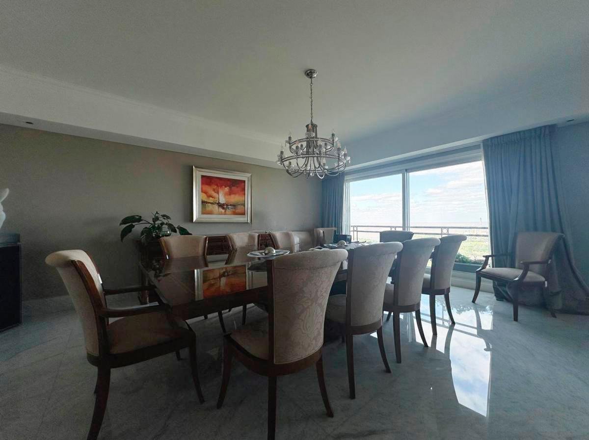 Departamento 5 Ambientes, Chateau Puerto Madero. VENTA - Image 4