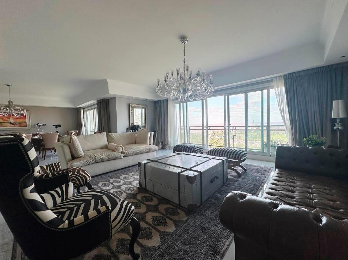 Departamento 5 Ambientes, Chateau Puerto Madero. VENTA