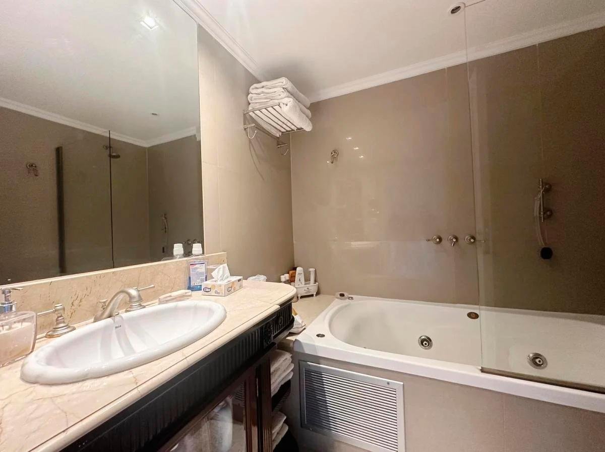 Departamento 5 Ambientes, Chateau Puerto Madero. VENTA - Image 17