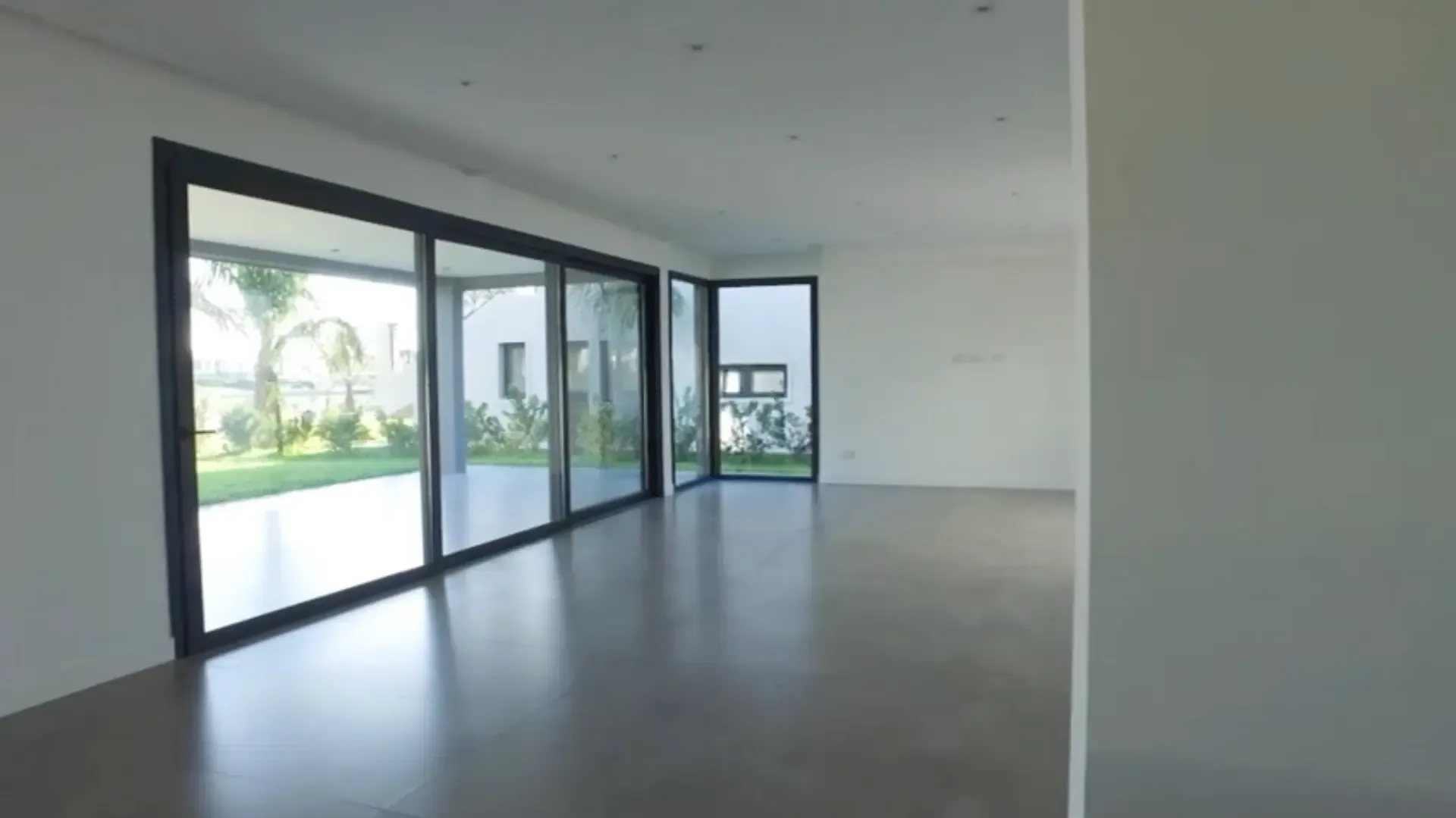 Casa 4 ambientes, Terralagos, vista al lago. VENTA - Imagen 3