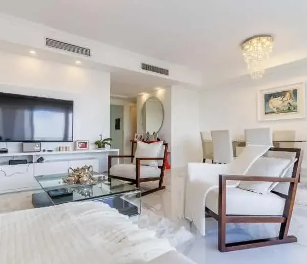 Departamento 3 ambientes, Chateau, Puerto Madero. VENTA