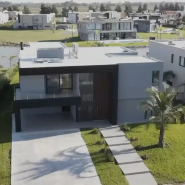 Casa 4 ambientes, Terralagos, vista al lago. VENTA